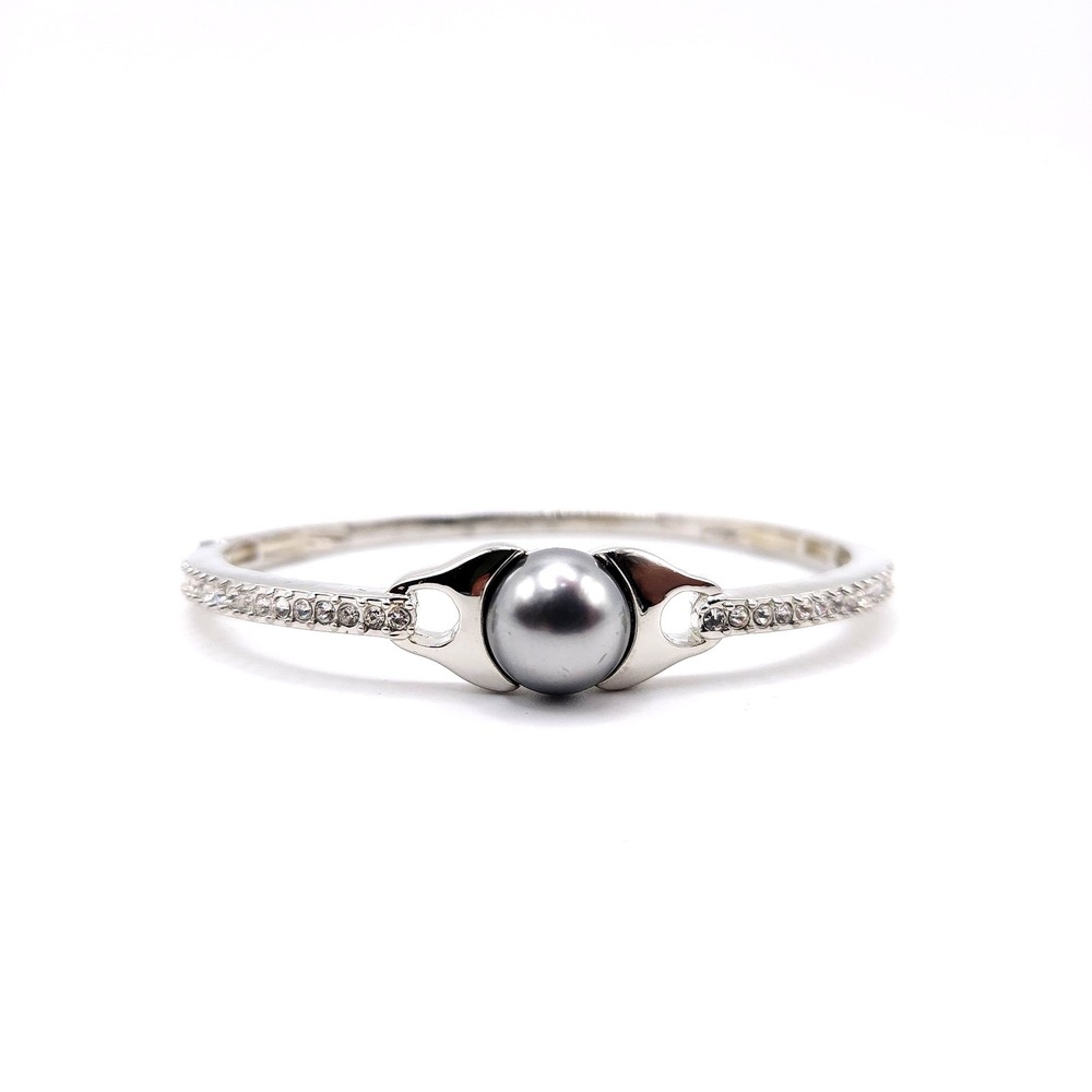 Vintage Avon Pearlesque Pearl Bangle